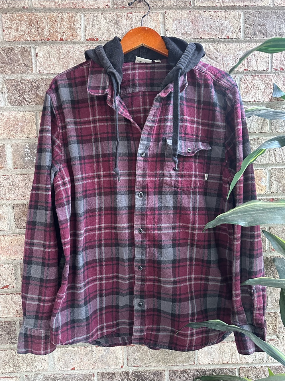 Men's Vans Hooded Plaid Flannel Shirt Jacket — Burgundy Gray XL